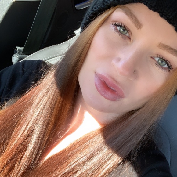 Meet your Posher, Jaclyn - Picture 1 of 1